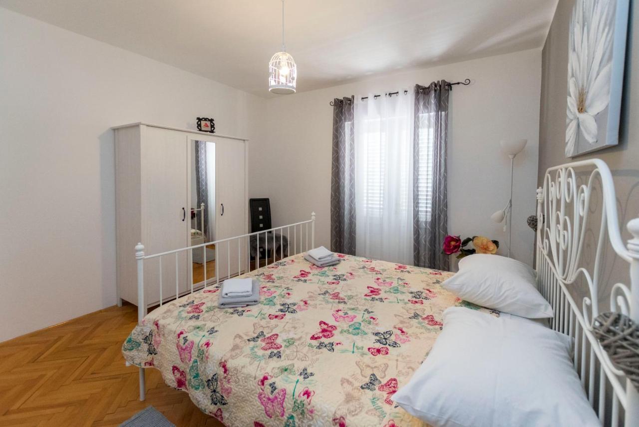 Apartments Zmika Primošten Extérieur photo