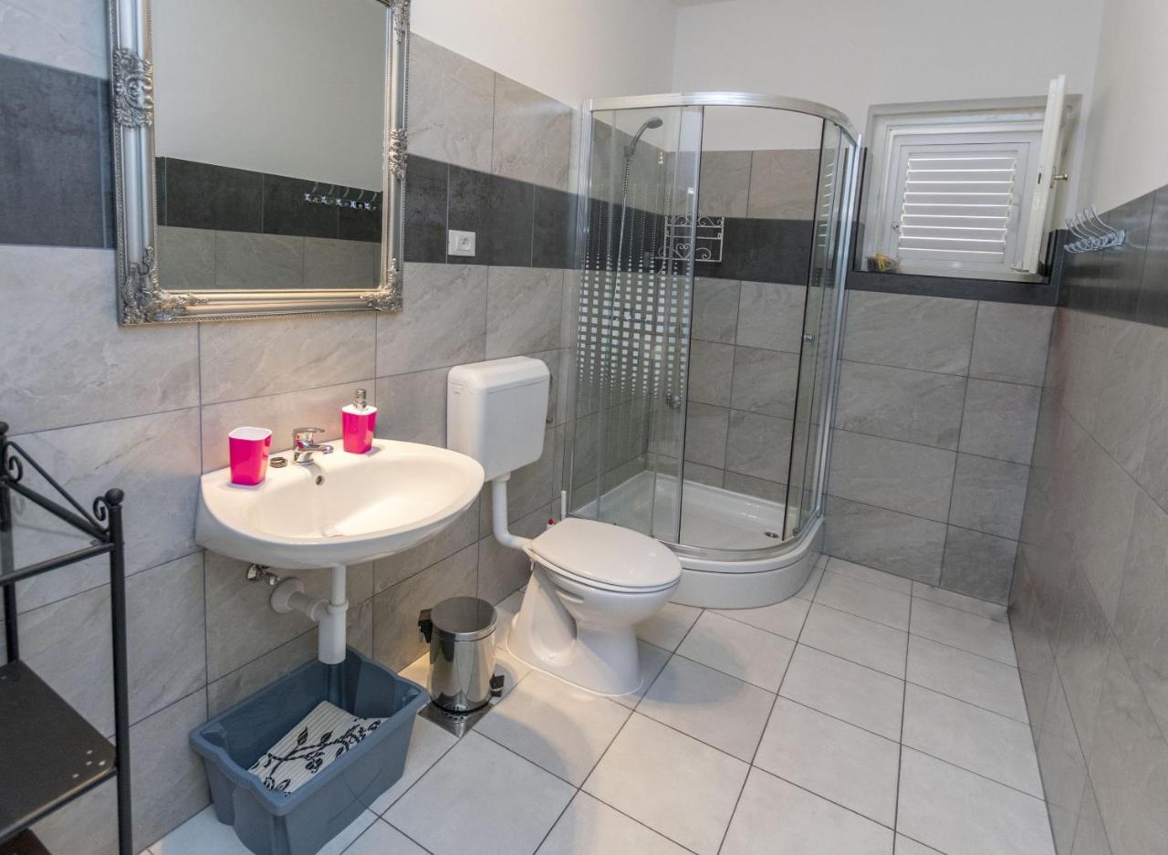 Apartments Zmika Primošten Extérieur photo